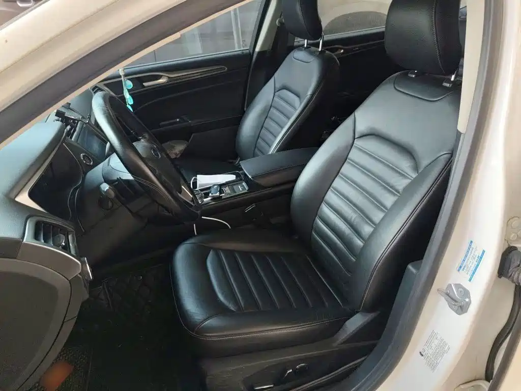 Ford Mondeo — миниатюра 16