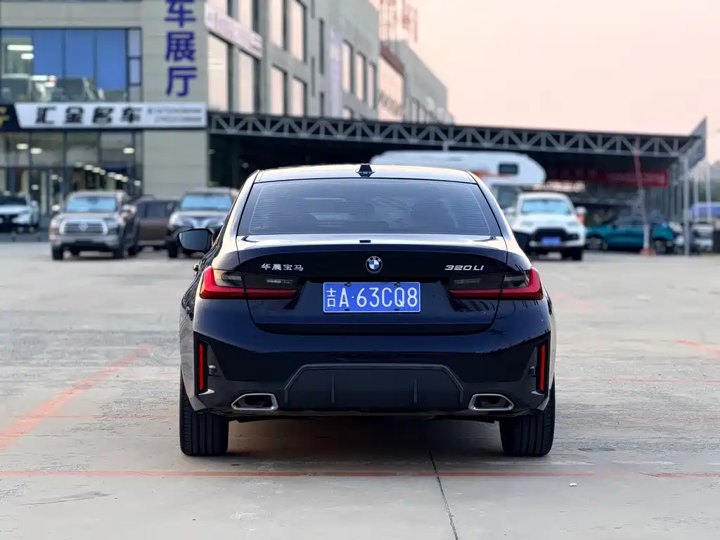 BMW 3 Series — миниатюра 4