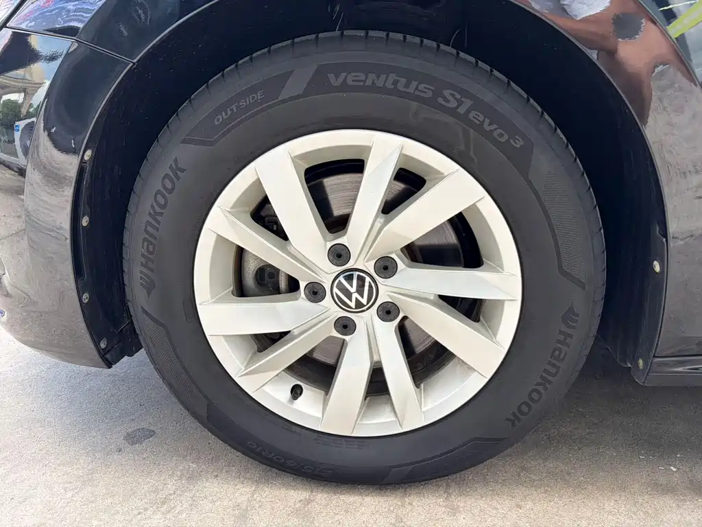 Volkswagen Passat — миниатюра 23