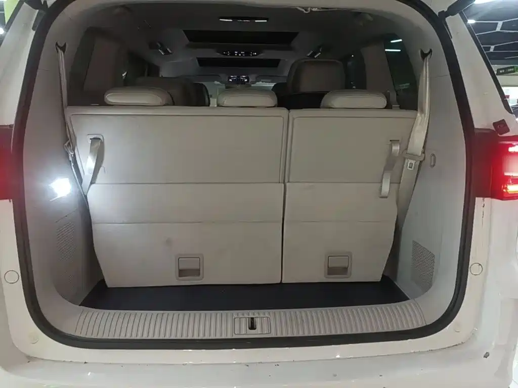 Roewe iMAX8 — миниатюра 19