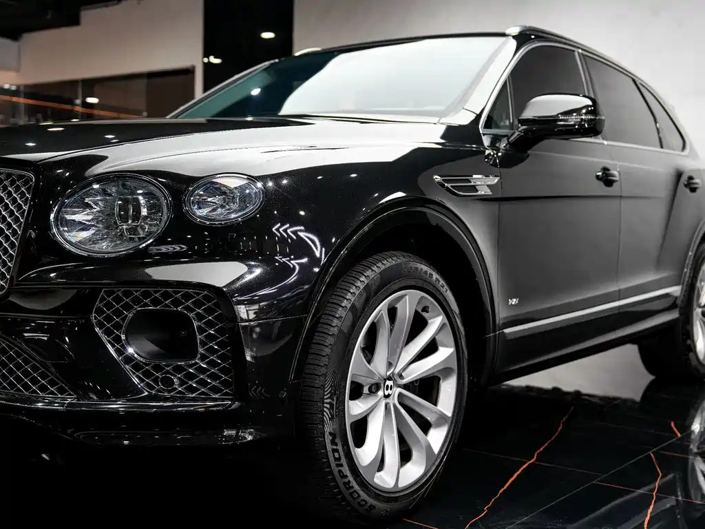 Bentley Bentayga 4.0T V8, фото 9