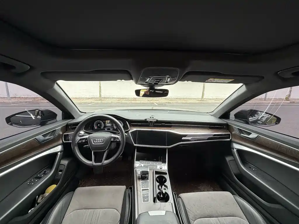 Audi A6L — миниатюра 6