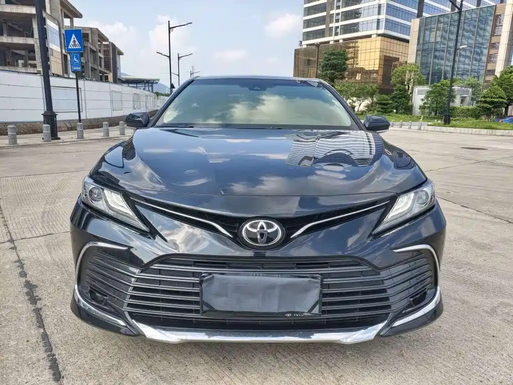 Toyota Camry — миниатюра 2