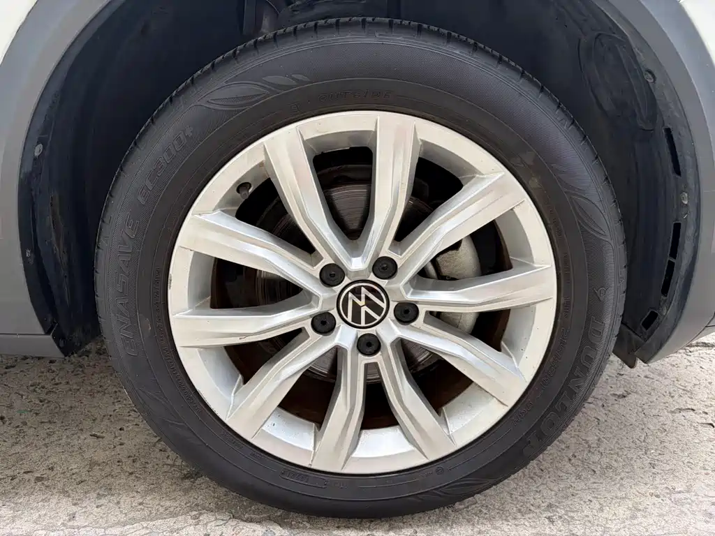 Volkswagen T-Roc — миниатюра 20