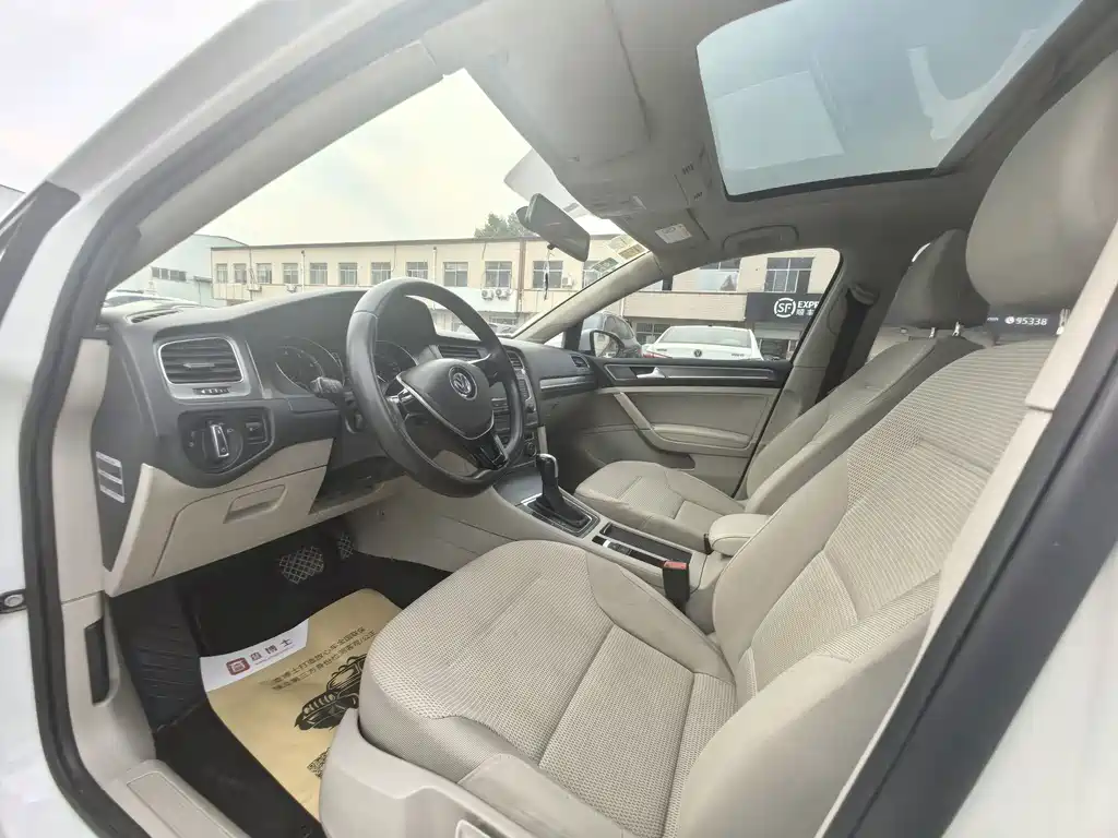 Volkswagen Golf — миниатюра 8