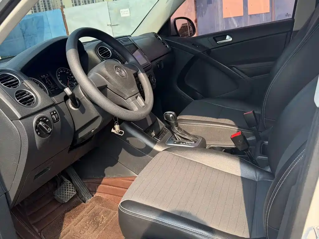 Volkswagen Tiguan — миниатюра 4
