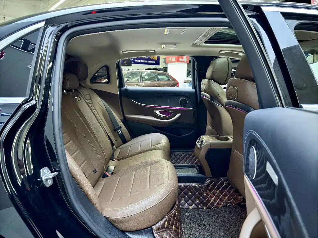 Mercedes-Benz E-Class — миниатюра 9
