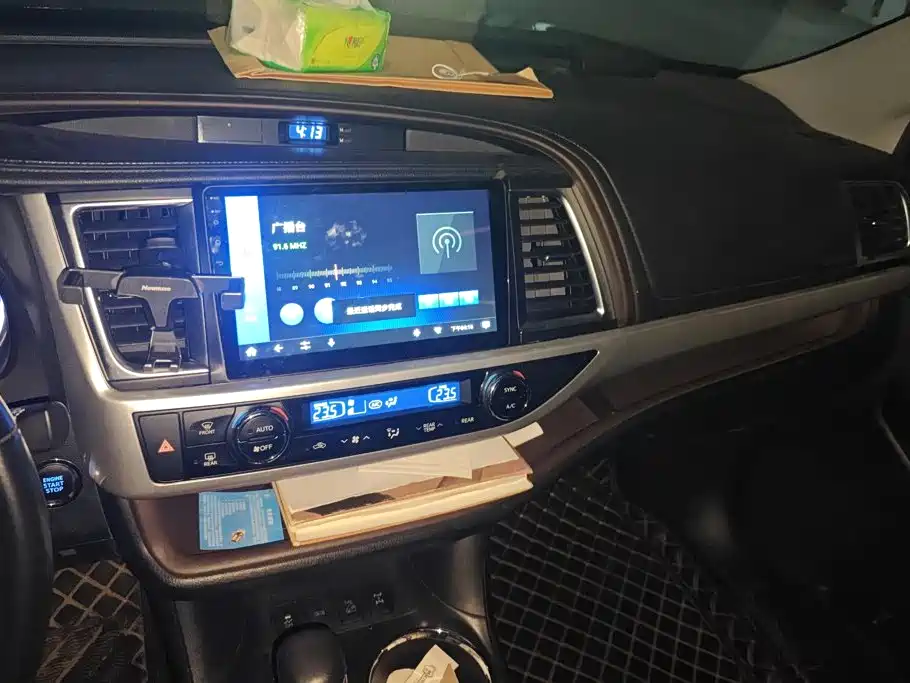 Toyota Highlander — миниатюра 13