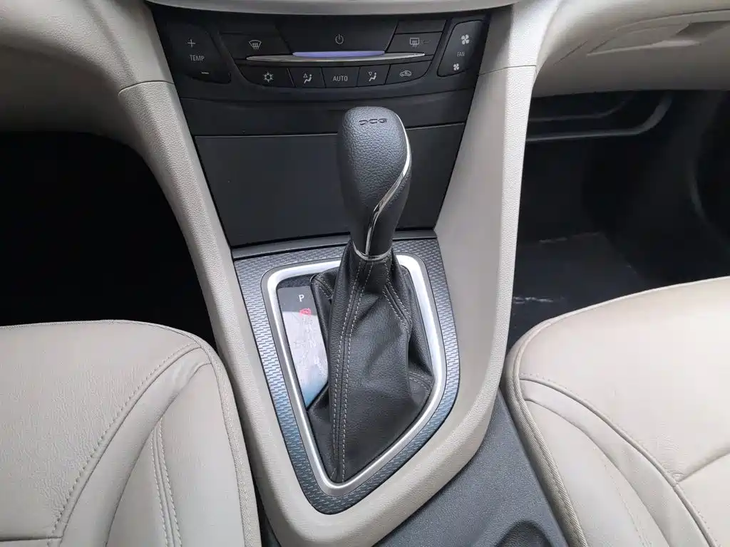 Buick Excelle — миниатюра 13