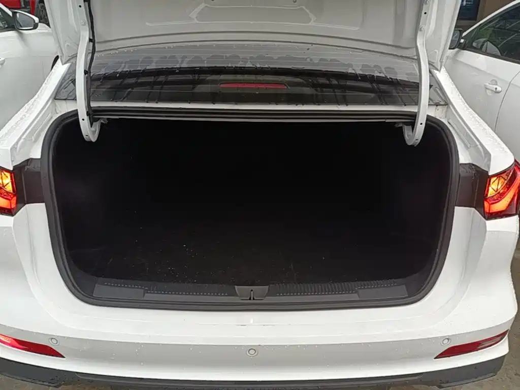 Roewe i5 — миниатюра 19