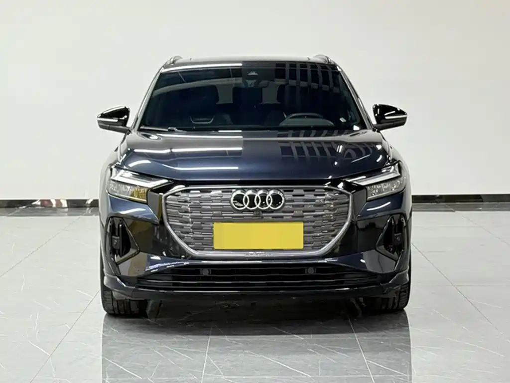 Audi Q4 e-tron — миниатюра 2