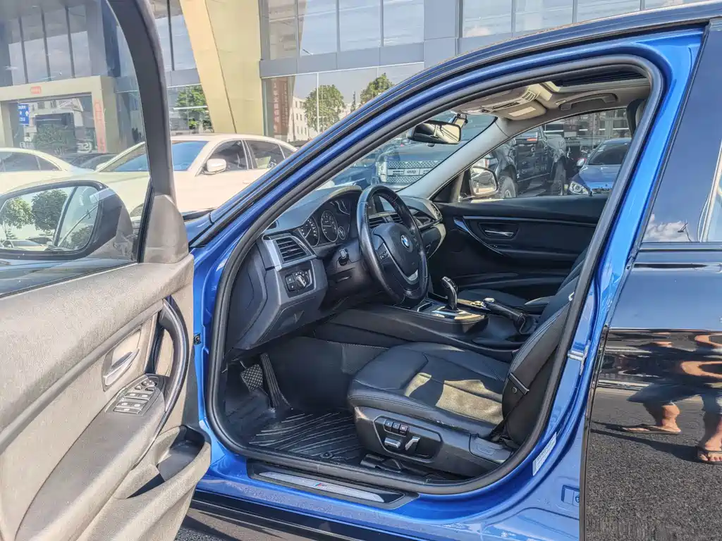 BMW 3 Series — миниатюра 5