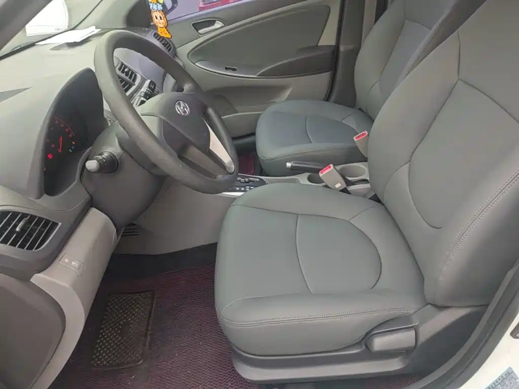 Hyundai Verna — миниатюра 15