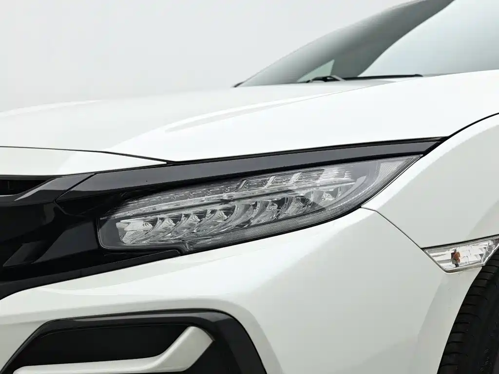 Honda Civic — миниатюра 10