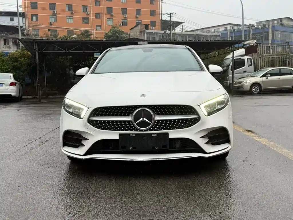 MERCEDES-BENZ A CLASS