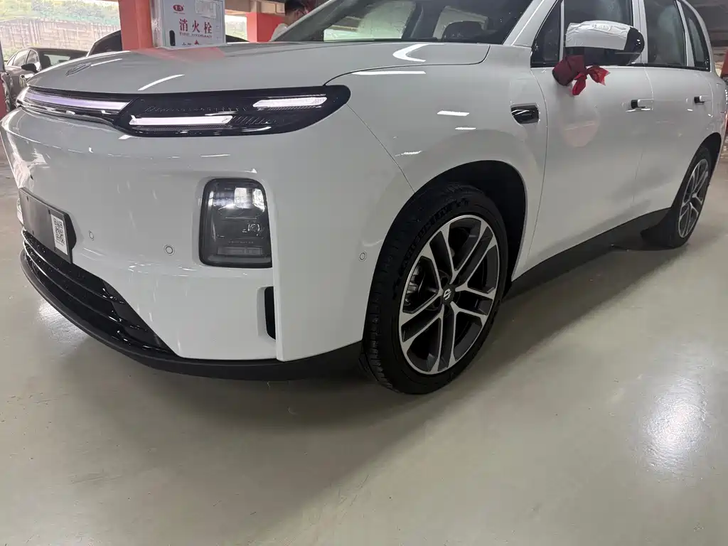 Leapmotor Leapmotor C10 — миниатюра 11