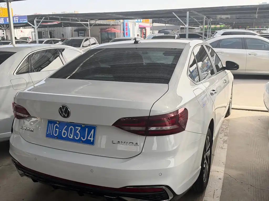 Volkswagen Lavida — миниатюра 3