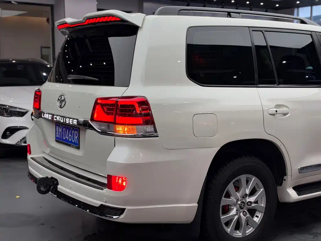 Toyota Land Cruiser — миниатюра 11