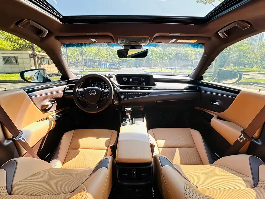 Lexus ES — миниатюра 23