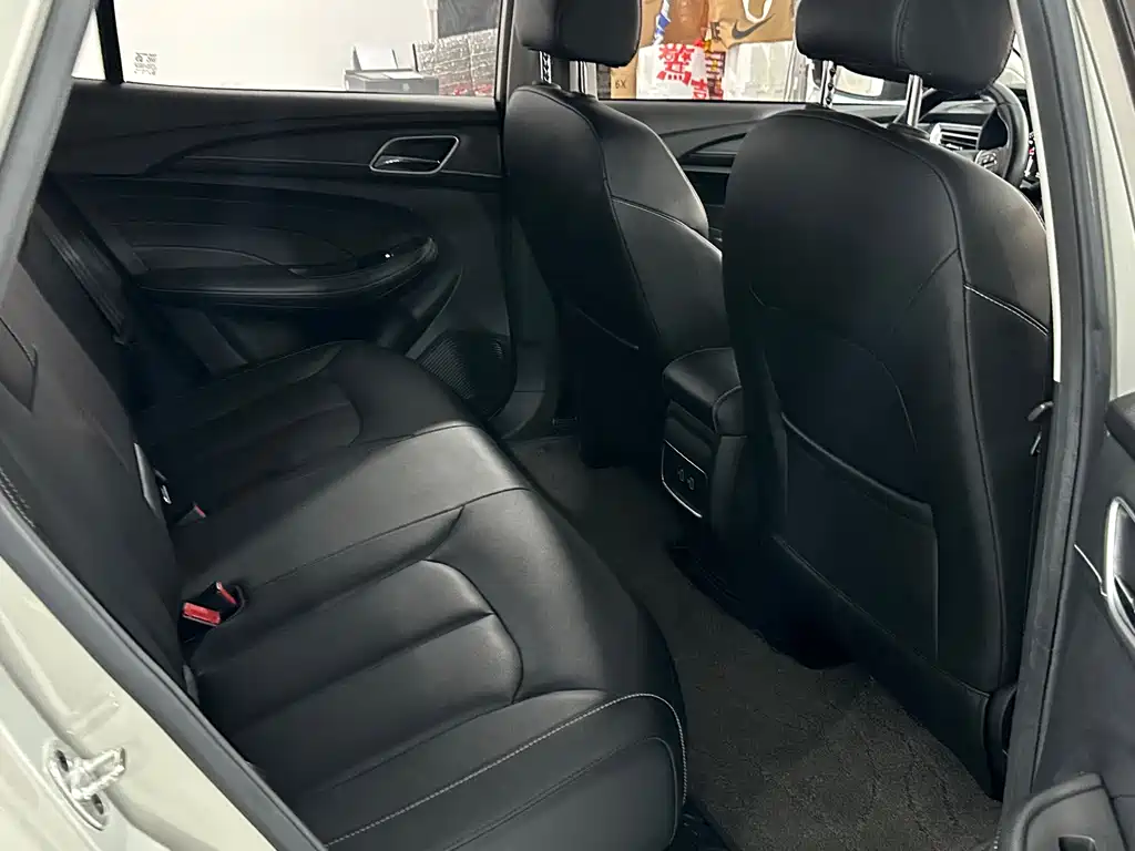 Roewe Ei5 — миниатюра 8