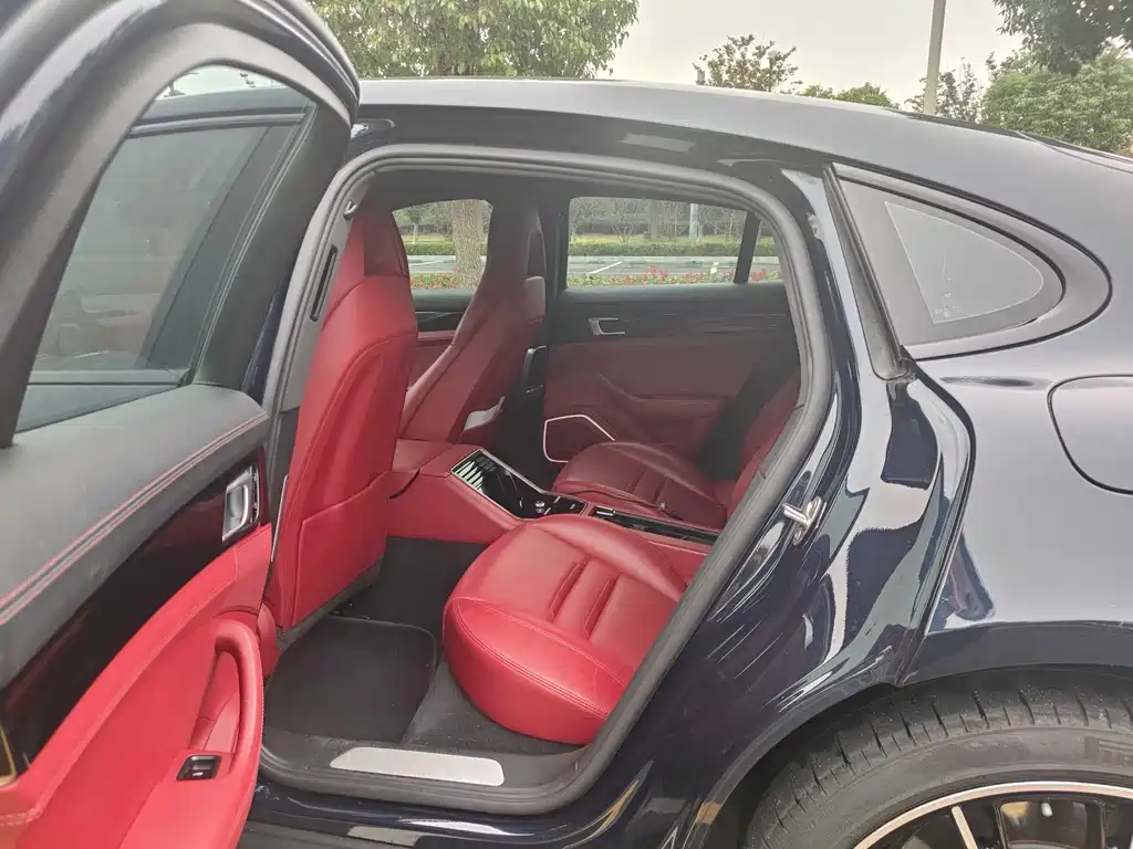 Porsche Panamera Hybrid — миниатюра 10