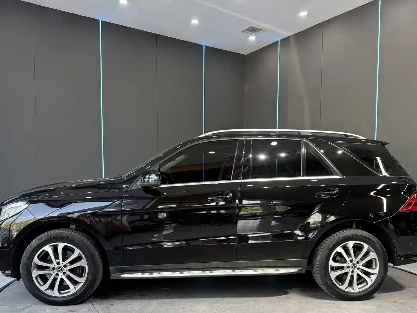 Mercedes-Benz GLE (Import)