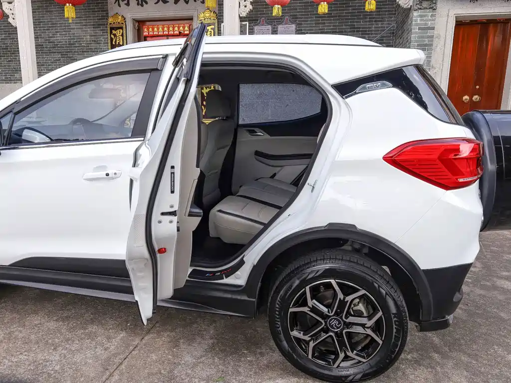 BYD Yuan Pro — миниатюра 7