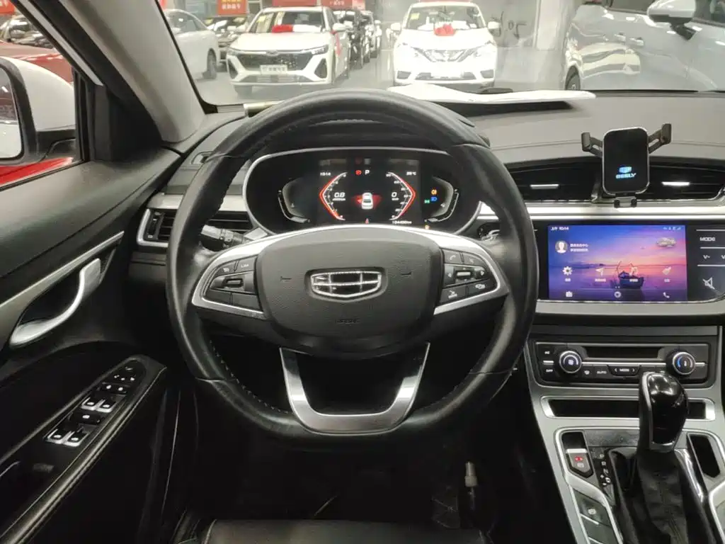 Geely Emgrand — миниатюра 11
