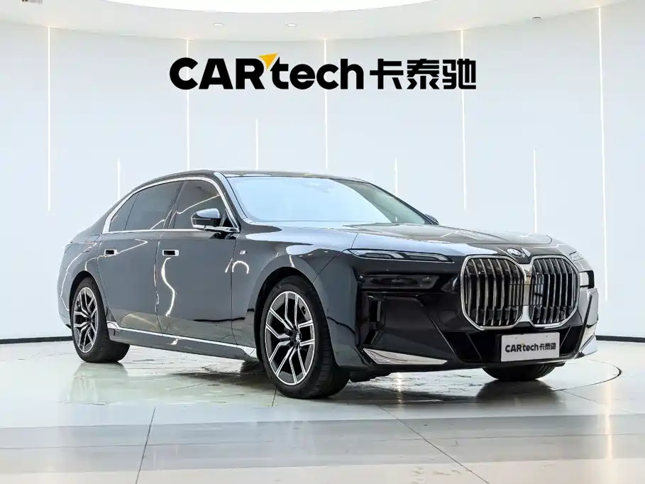 BMW 7 Series — миниатюра 5