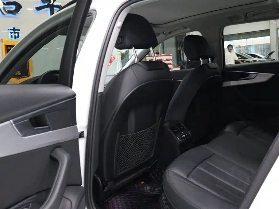 Audi A4 2022 Avant 40 TFSI Fashion