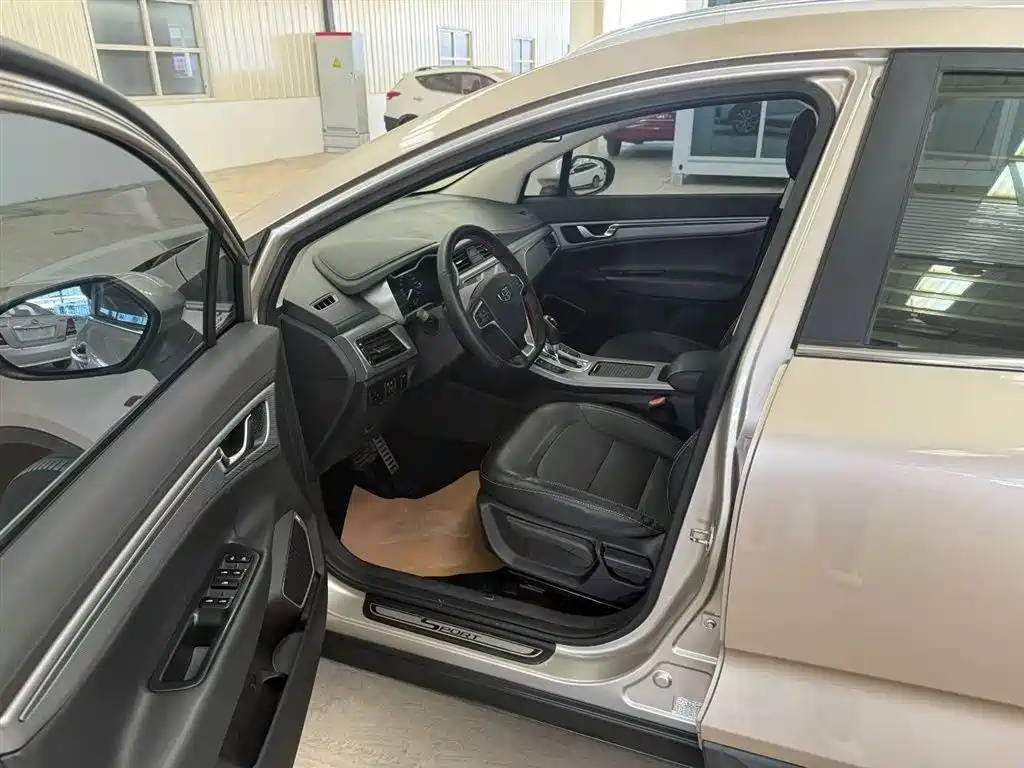 GEELY AUTOMOBILE EMGRAND GS