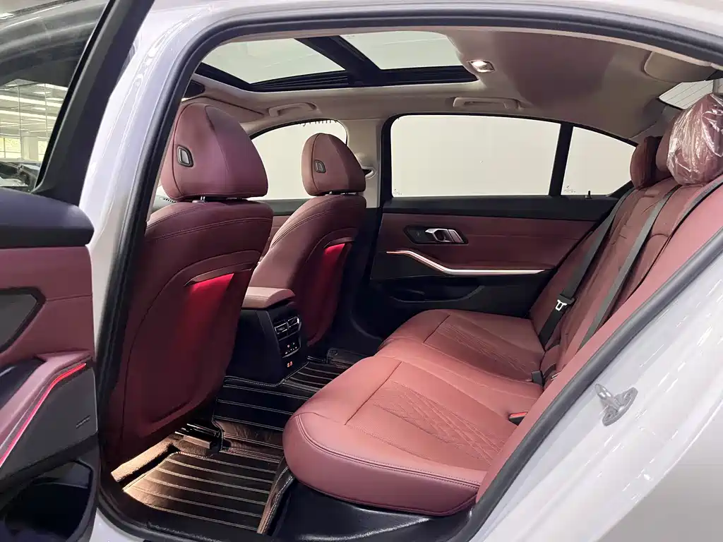 BMW 3 Series — миниатюра 6