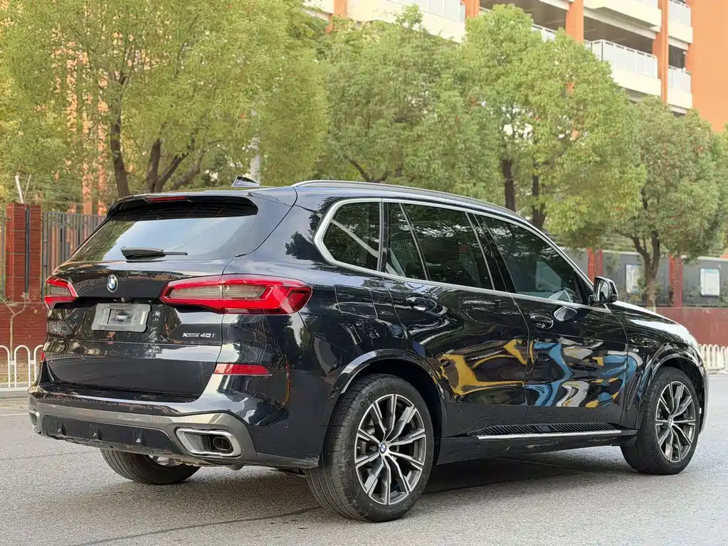 BMW X5 (Import) — миниатюра 9