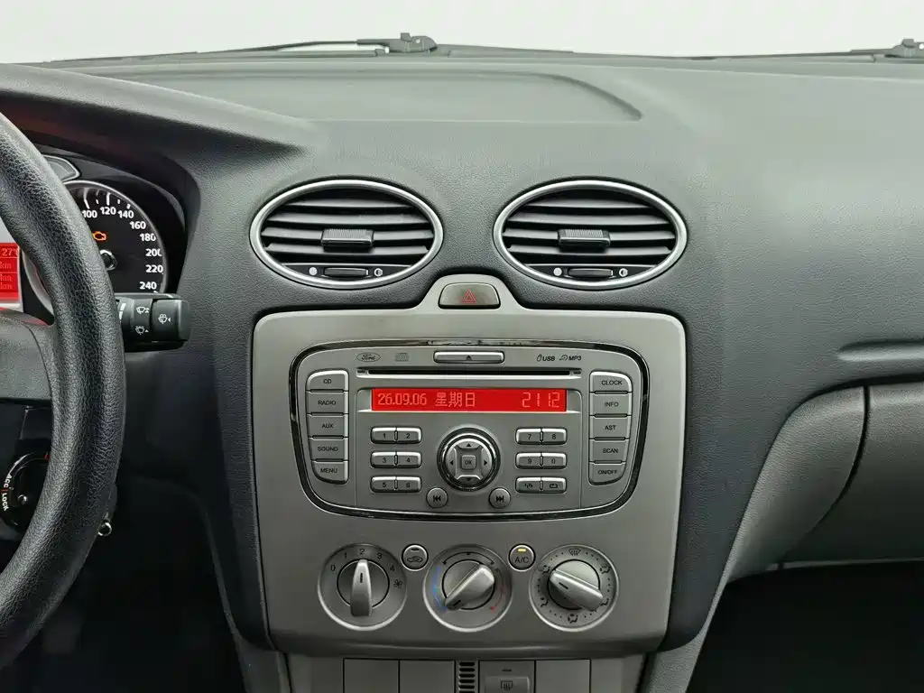Ford Focus — миниатюра 12