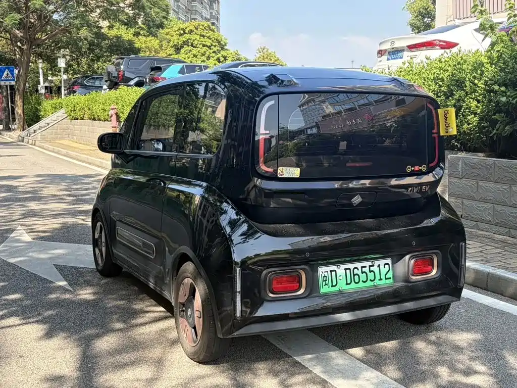 Baojun KiWi EV — миниатюра 9