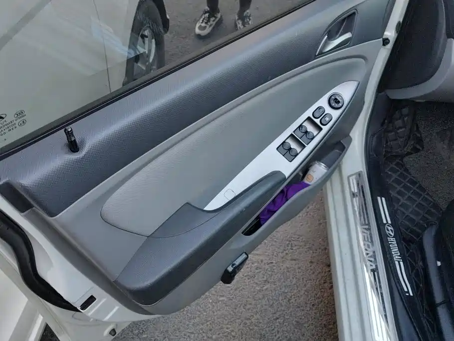 Hyundai Verna — миниатюра 7