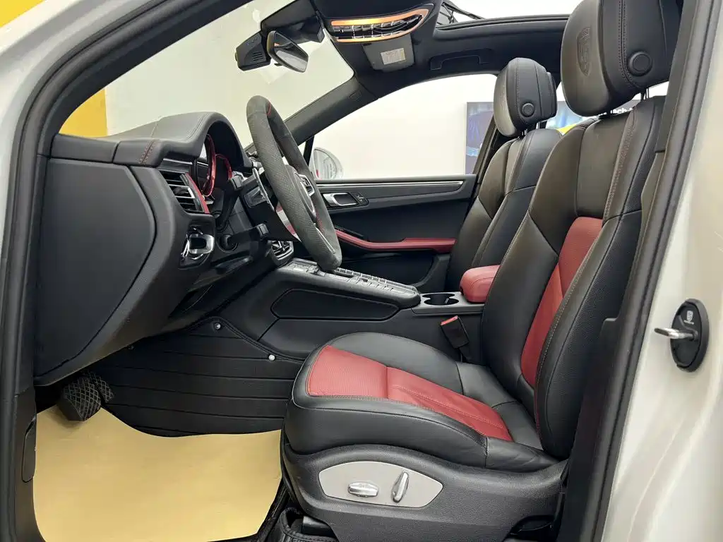 Porsche Macan — миниатюра 18
