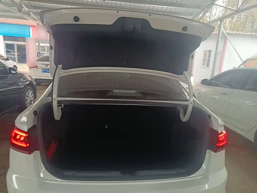 Volkswagen Bora — миниатюра 19