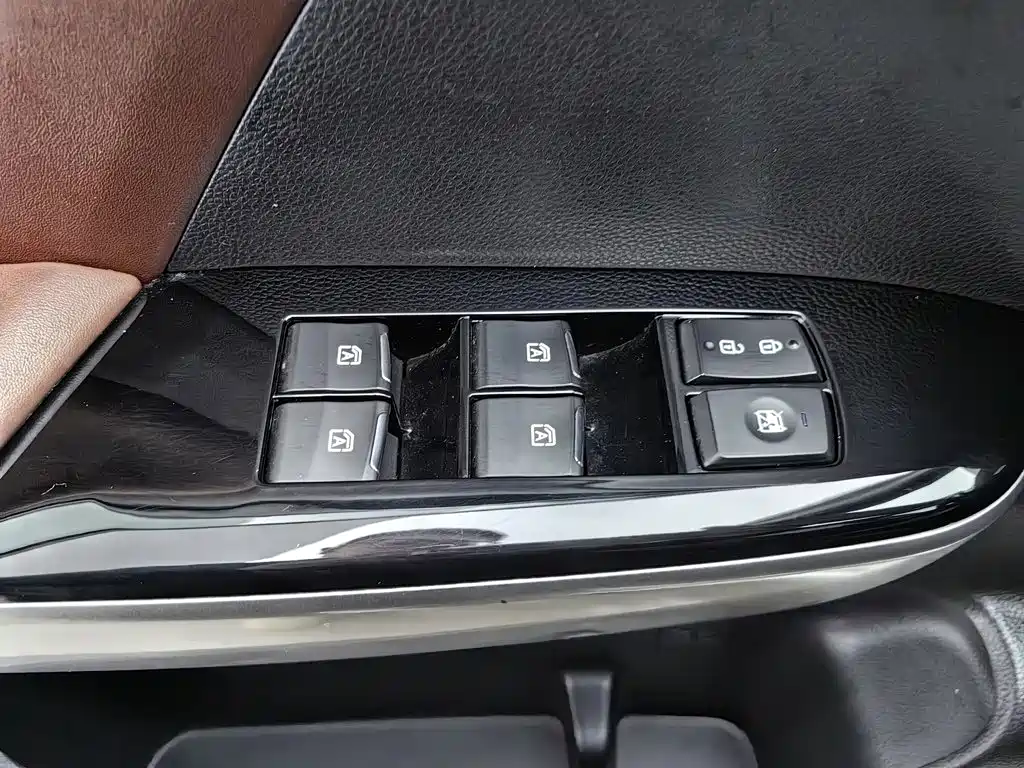 GAC Motor Trumpchi GS8 — миниатюра 9