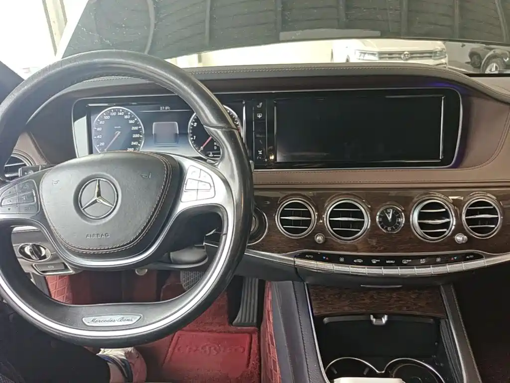 Mercedes-Benz S-Class — миниатюра 10