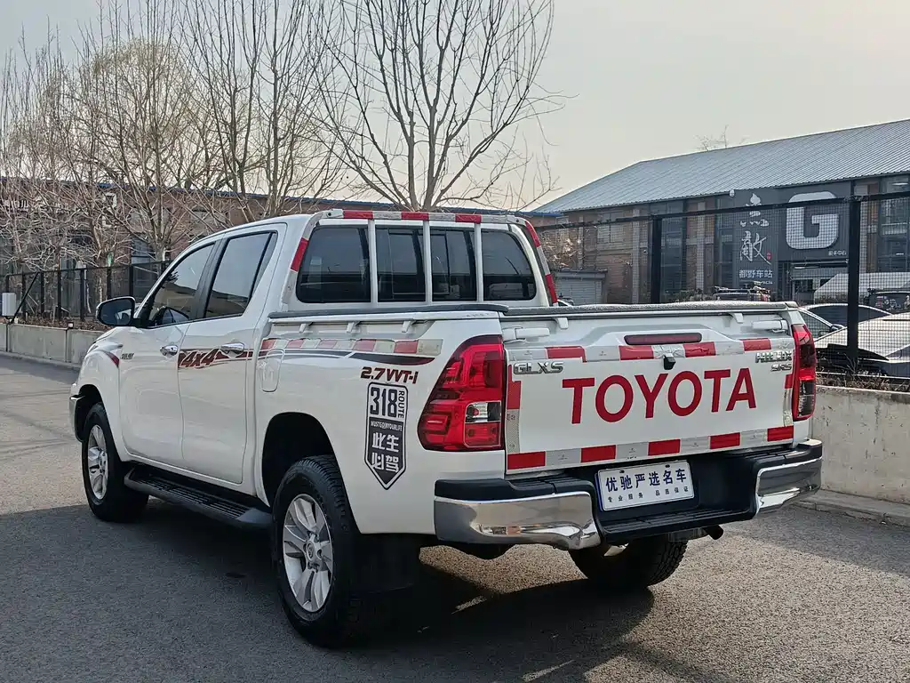 Toyota Hilux 2019 2.7L AT