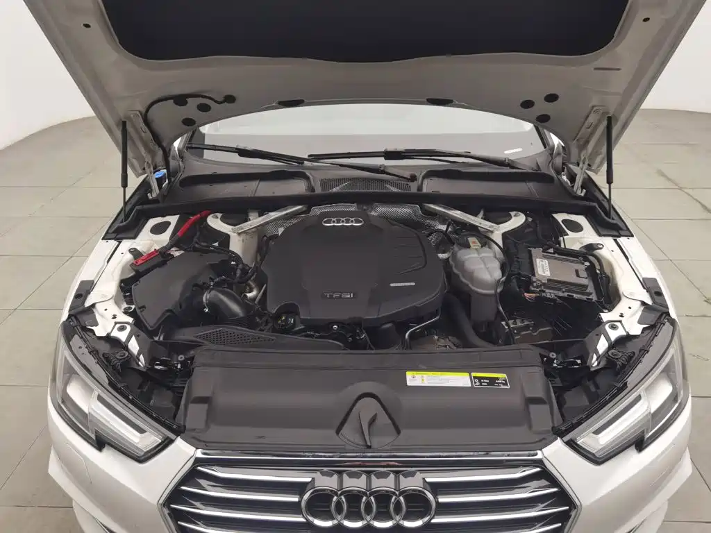 Audi A4L — миниатюра 6