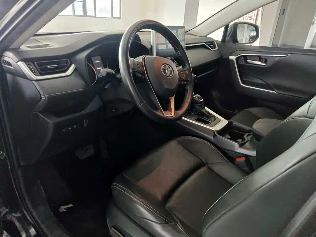 Toyota Wildlander — миниатюра 4
