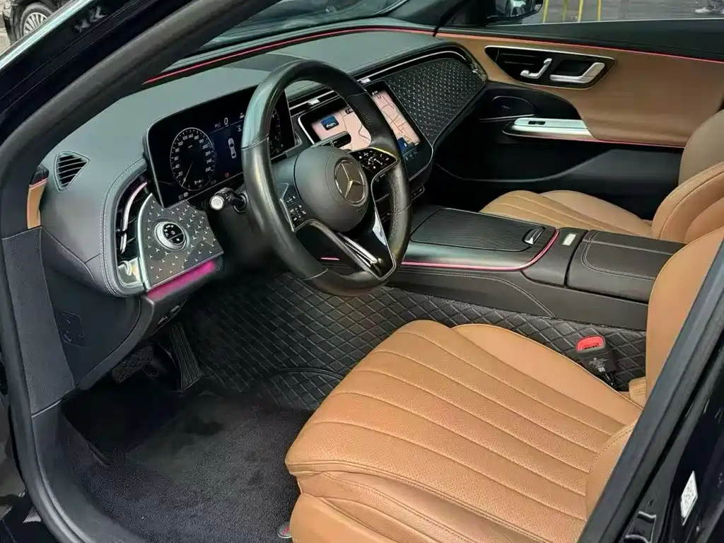 Mercedes-Benz E-Class — миниатюра 5