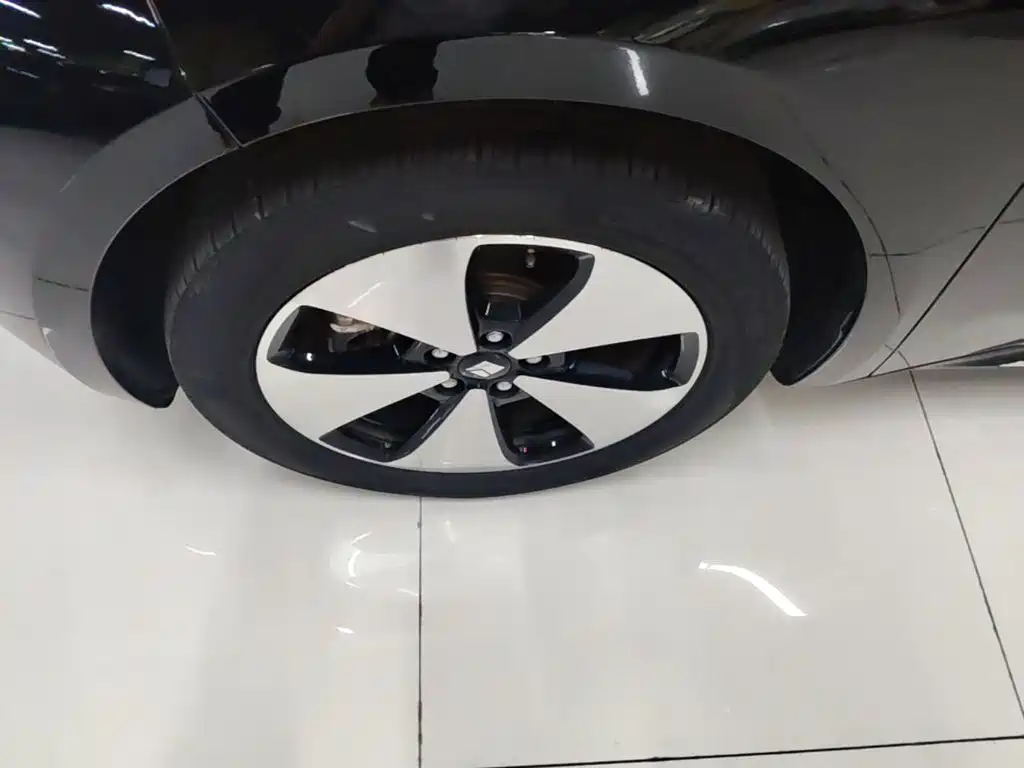Baojun Yunduo — миниатюра 23