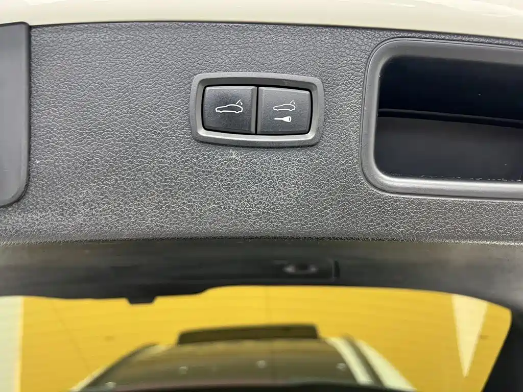 Porsche Macan — миниатюра 31