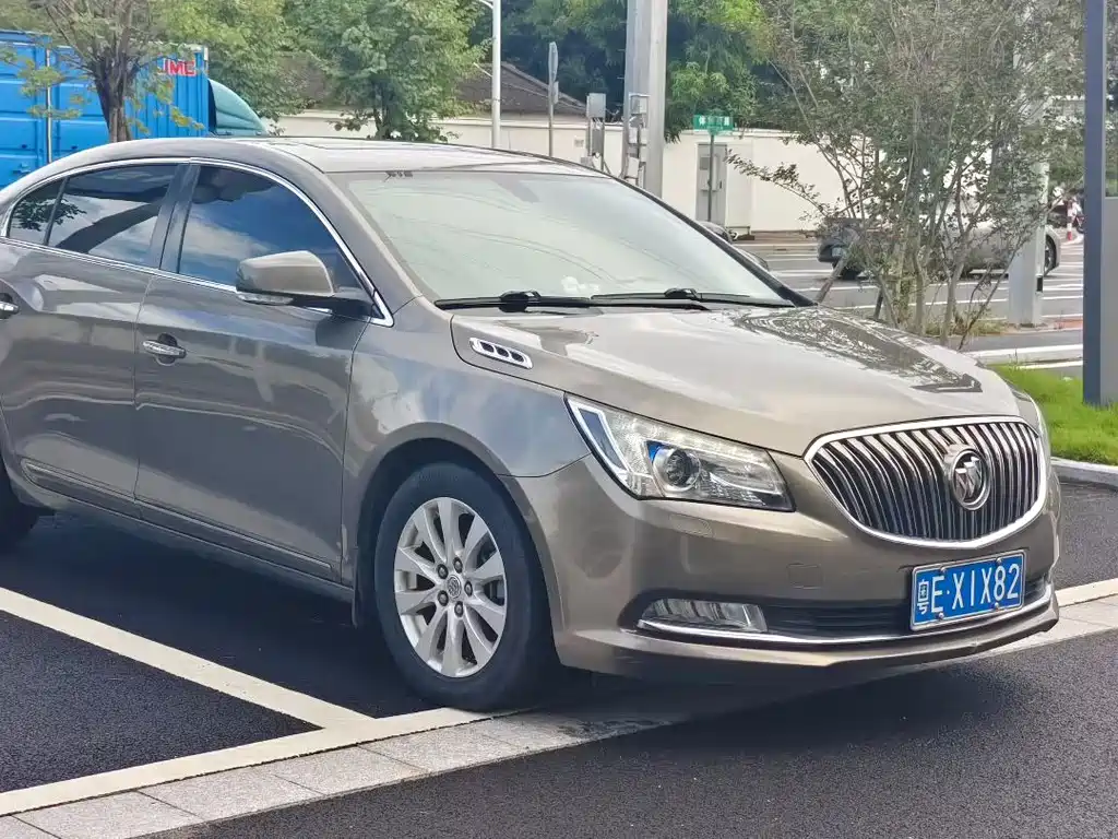 Buick LaCrosse — миниатюра 3