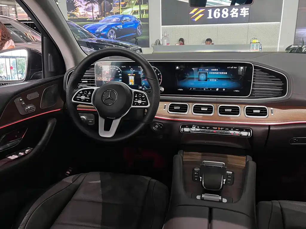 Mercedes-Benz GLE (Import) — миниатюра 14