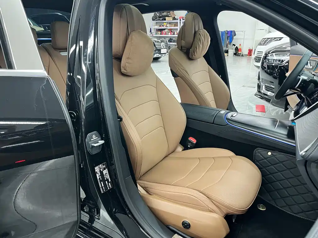 Mercedes-Benz E-Class — миниатюра 13