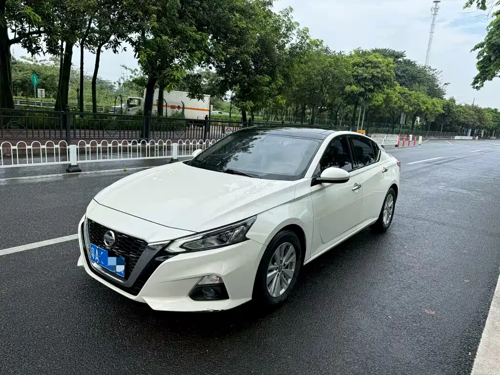 Nissan Teana